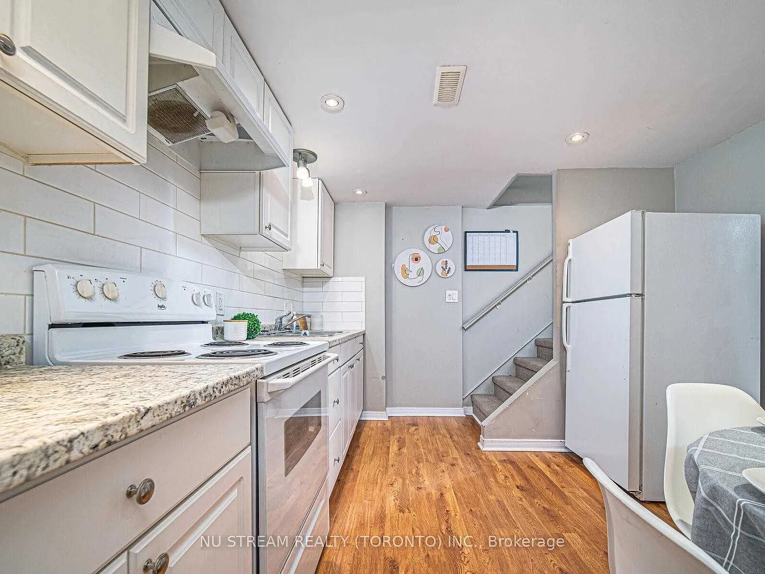 2 bed, $1,550 — Photo 3