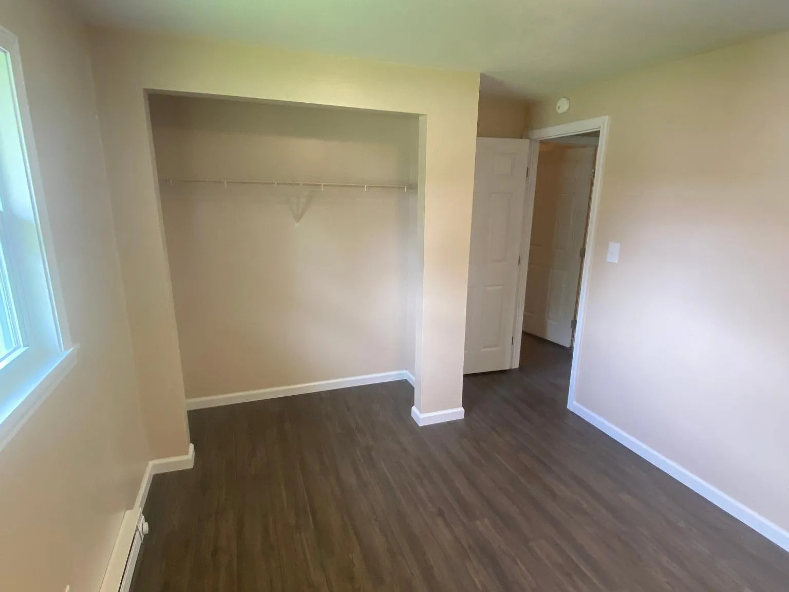 439 Colton Ave — Photo 2