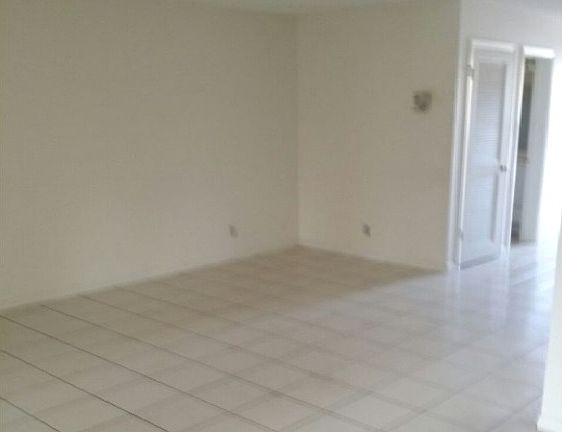 2nd image of 1133 Sussex Dr