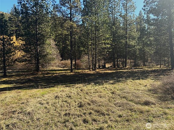 2nd image of 32900 Hawk Creek Ranch Rd N