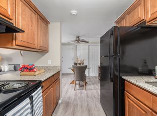 East Bay Village, Middletown, RI 02842