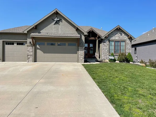 5516 Bowersock Dr, Lawrence, KS 66049