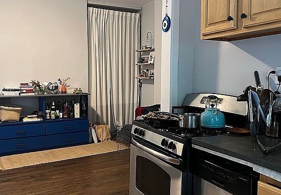 3rd image of 668 Sterling Pl #1