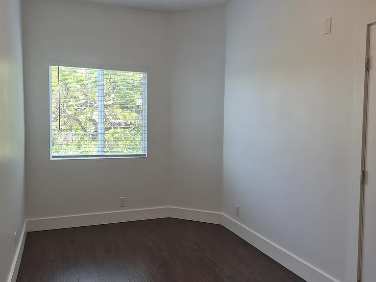5957 Barton Ave #204 — Photo 6