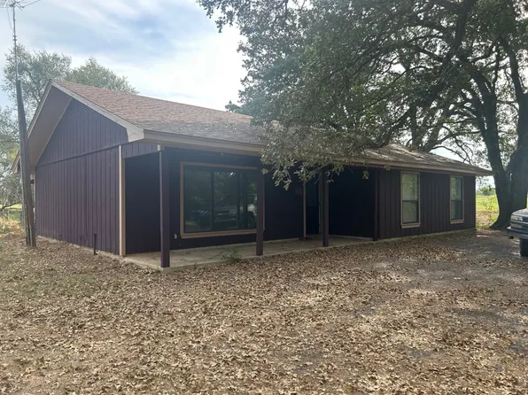 304 Lcr 862, Donie, TX 75838