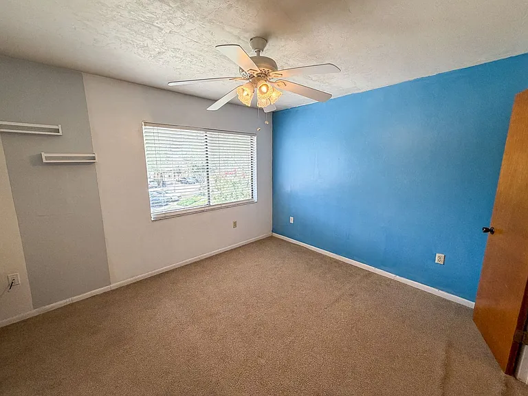 2735 SW 35th Pl #201 — Photo 12