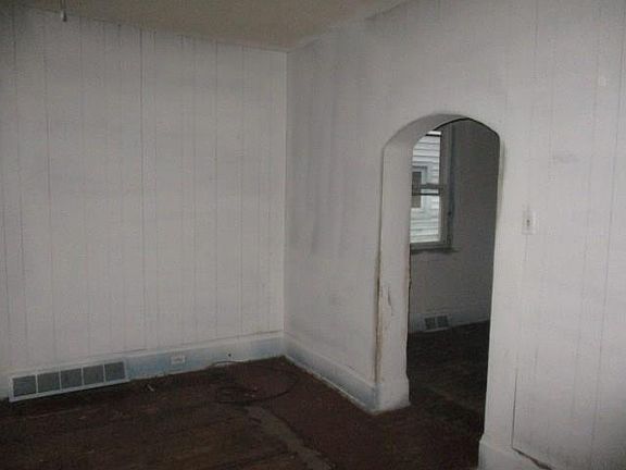 4th image of 926 Gaskill Ave