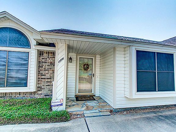 5th image of 15866 Meadow Village Dr