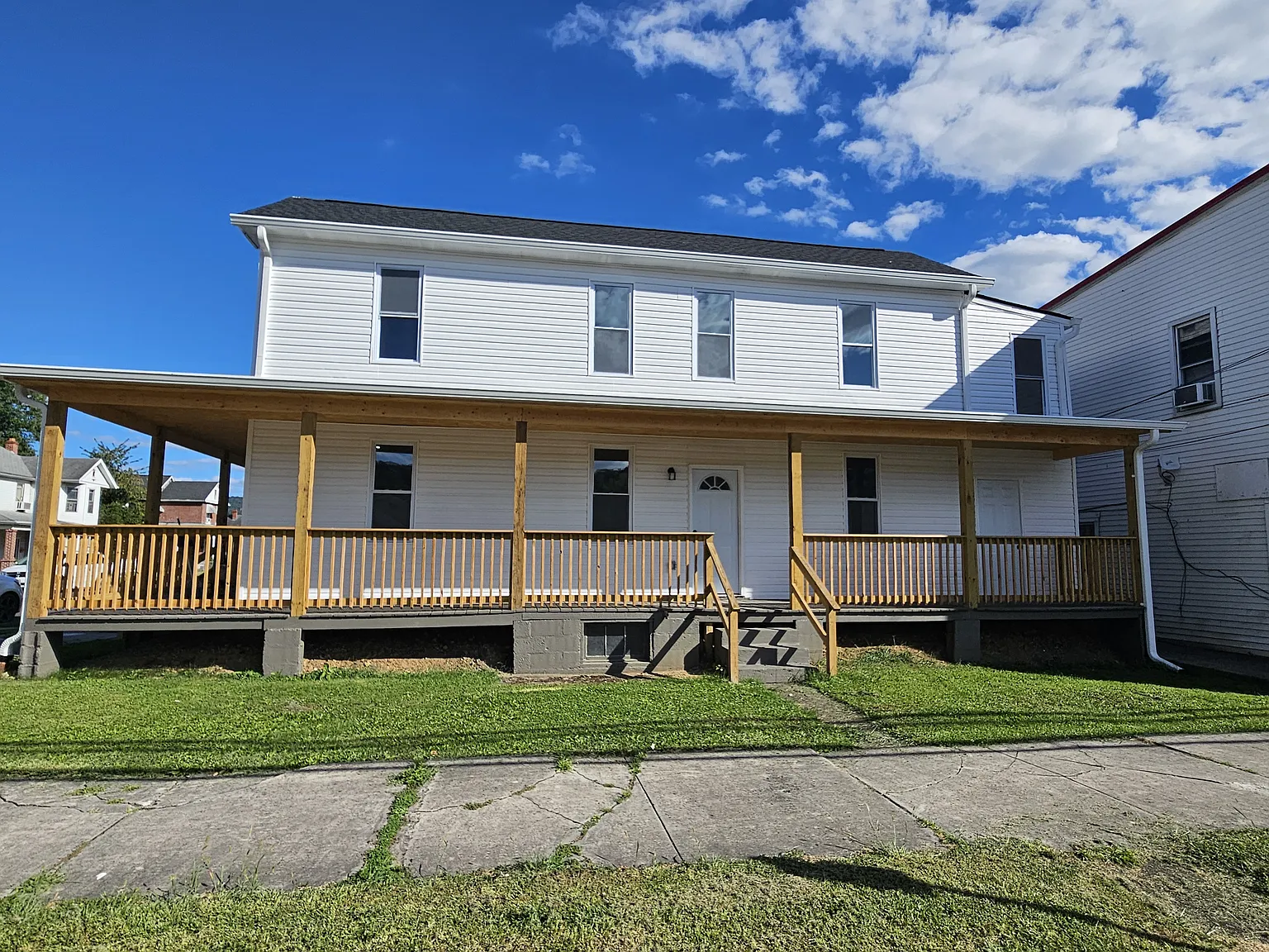 3 bed, 1500 sqft, $1,500 — Photo 1
