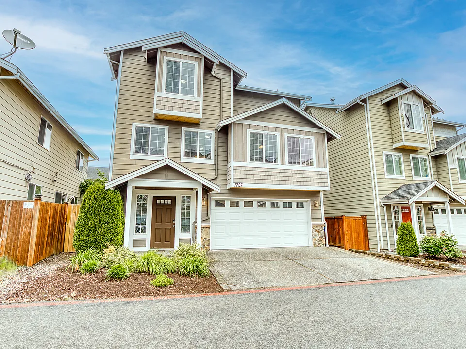 1727 98th Pl SW
