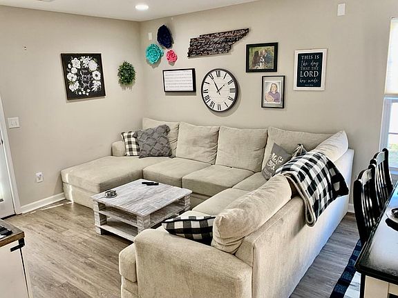 4th image of 2843 Mossy Oaks Ln