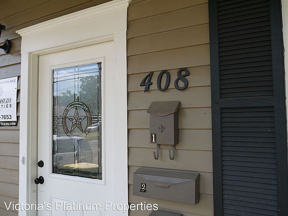 2nd image of 408 E North St APT 1