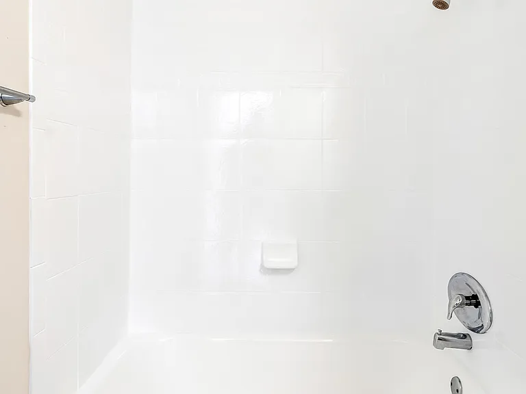 2895 NE 32nd St #207 — Photo 13