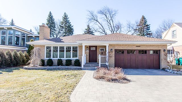 1st image of 2819 Lake Ave