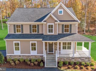 31 Pinewood Rd, Fredericksburg, VA 22405