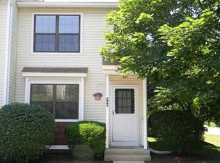 869 Soramill Ln, Worthington, OH 43085