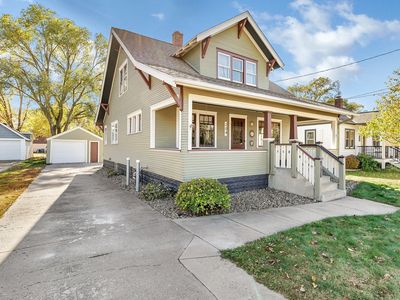 204 E Minnesota St, Saint Joseph, MN, 56374