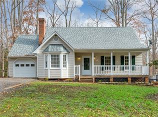 7230 Velvet Antler Dr, Midlothian, VA 23112