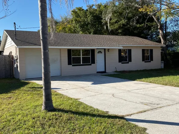 607 Ridge Pl, Tavares, FL 32778