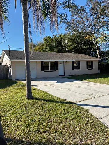 607 Ridge Pl Photo 1
