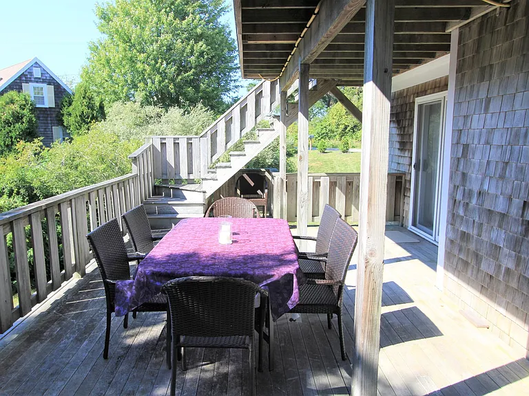 110 Knott Ave — Photo 16