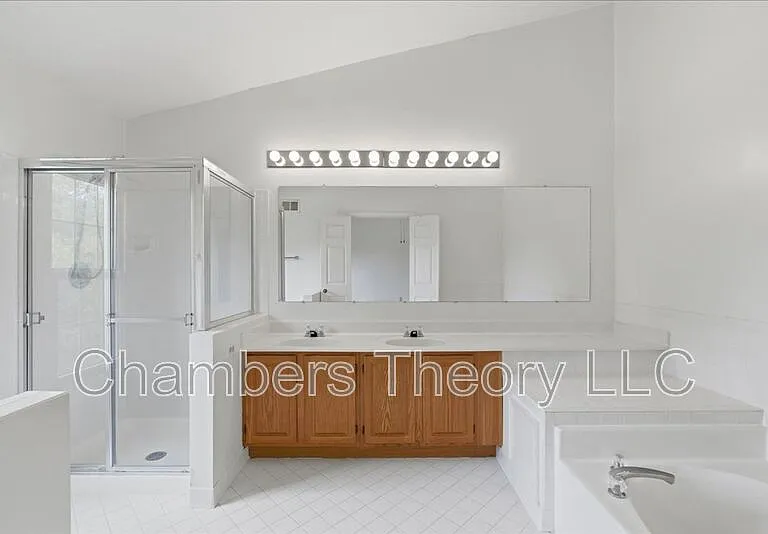 12328 Quiet Hollow Ct — Photo 15
