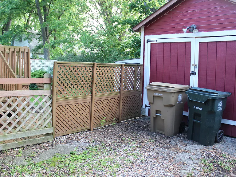 2430 Superior St — Photo 21