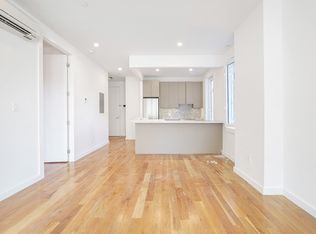 138-25 Barclay Ave #204, Flushing, NY 11355