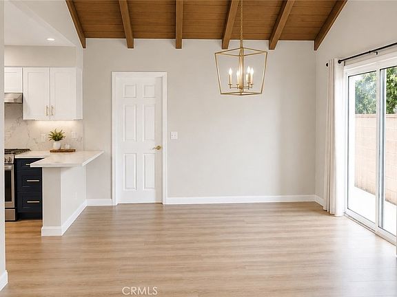 4th image of 1339 Wesleyan Ave