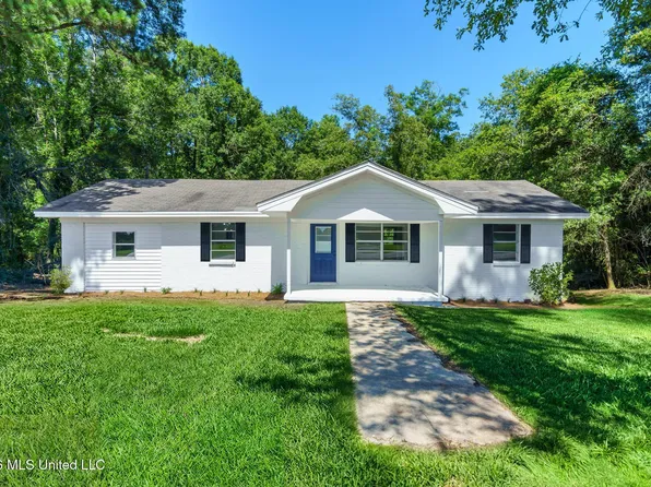 2432 Monroe Rd, Moselle, MS 39459