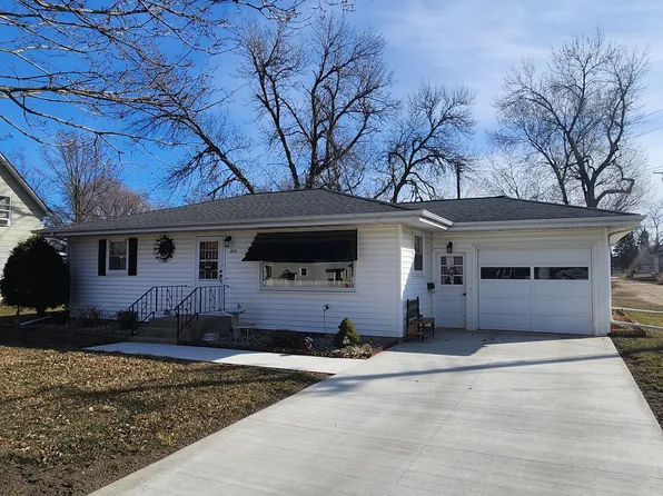 311 5th Ave SW, Pipestone, MN 56164