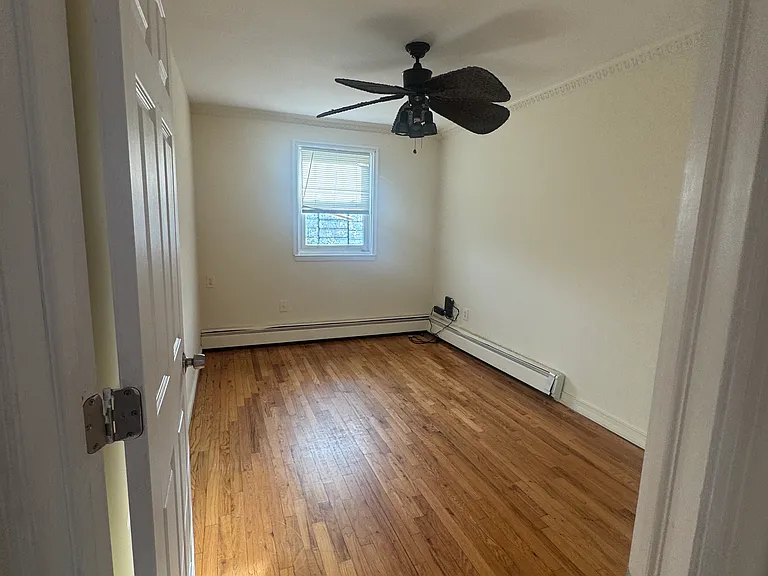 563 Soundview Ave #2A — Photo 8