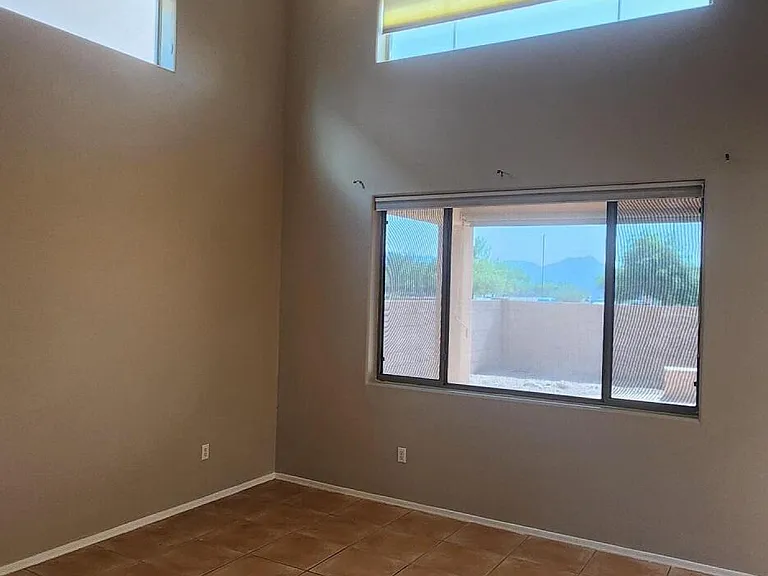 5453 N Little River Ln — Photo 9