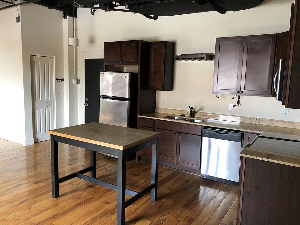 Main entry and kitchen