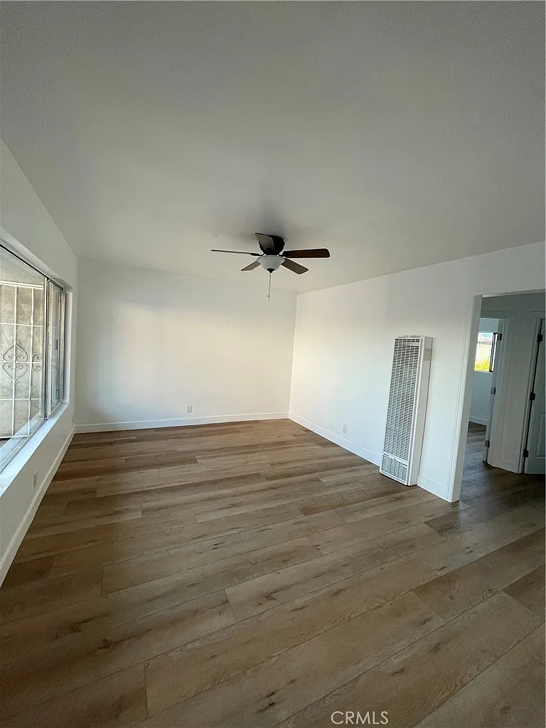 2 bed, 768 sqft, $2,400 — Photo 3