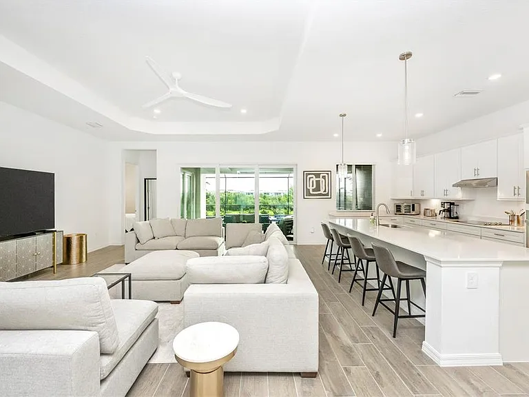17662 Santorini Ct — Photo 15