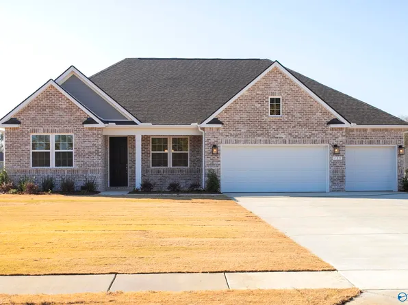 139 Jude Ln, Hazel Green, AL 35750