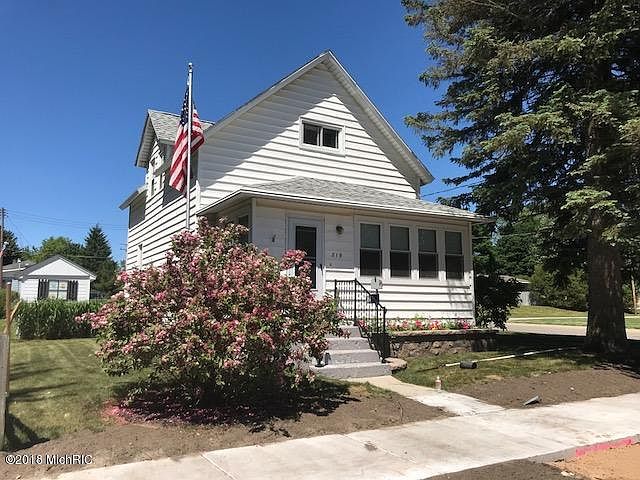 1st image of 819 Diana St