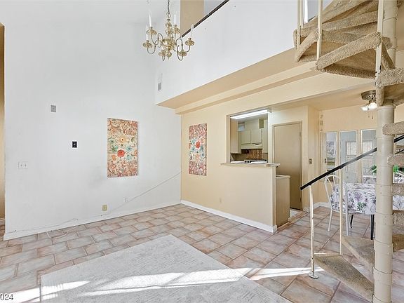 5th image of 3607 Melonies Dr Unit 131