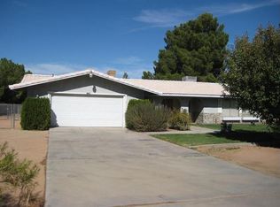 21440 Thunderbird Rd, Apple Valley, CA 92307