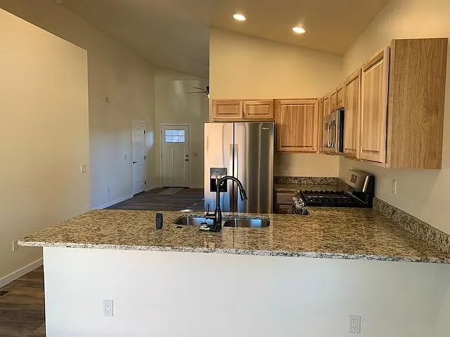 151 Masters Cir — Photo 27