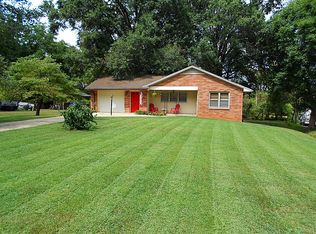 225 Graham Rd, Graham, NC 27253