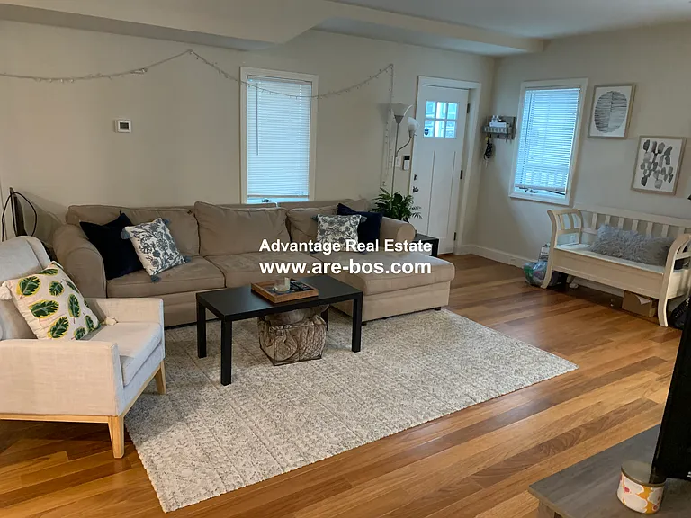 260 Salem St #2 — Photo 2