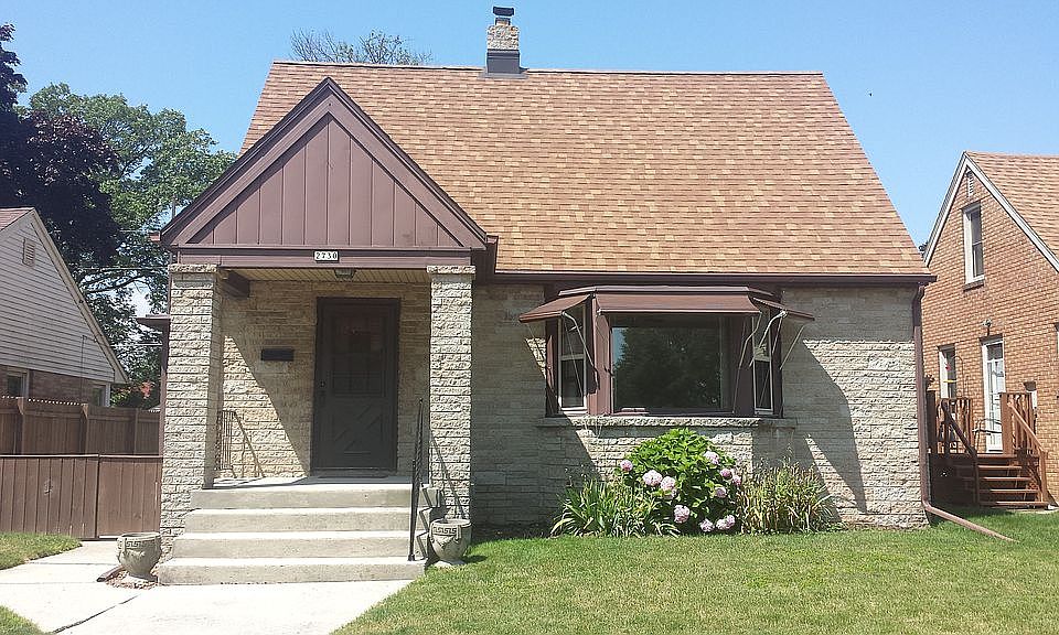 1st image of 2730 Lakeshore Dr