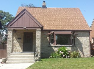 2730 Lakeshore Dr, Sheboygan, WI 53081