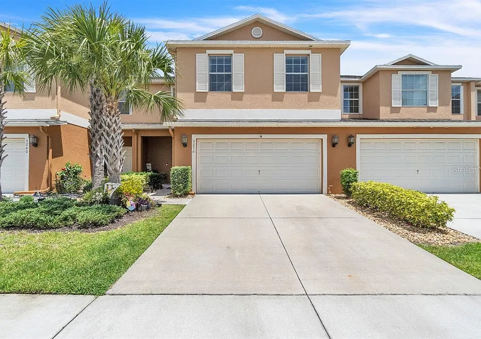 3256 Rodrick Cir