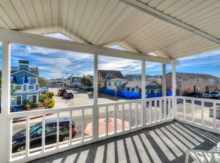 109 33rd St APT A, Newport Beach, CA 92663