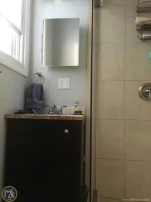 Rented by Realty 2000 Corp | media 35