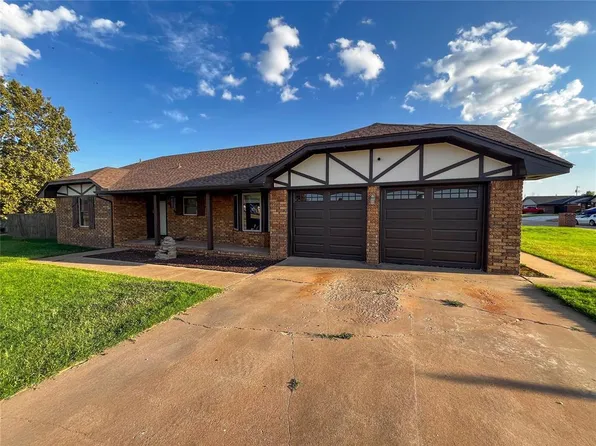 223 W Werner Ave, Kingfisher, OK 73750