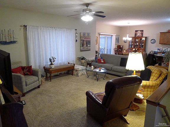 5th image of 832 Joanie Ln